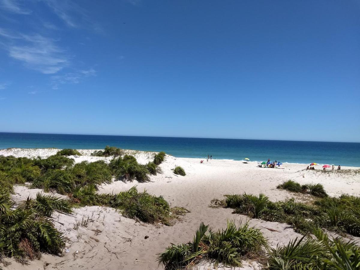 Entre A Praia E A Lagoa Arraial do Cabo Exteriör bild
